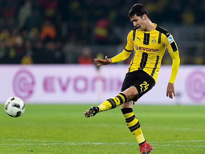 Kam bisher nicht wie erwartet zum Einsatz: Dortmunds Mikel Merino steht vor einer Ausleihe.
