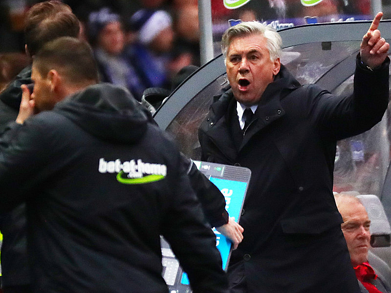 In Rage: Nicht nur Carlo Ancelotti war kurz außer sich.