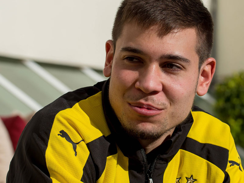 Raphael Guerreiro empfindet die BVB-Leistungsschwankungen als "sehr frustrierend".