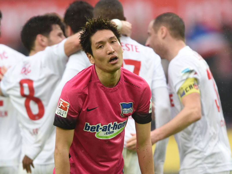 Und hinten jubeln die Kölner: Genki Haraguchi bei Herthas Niederlage am Samstag.
