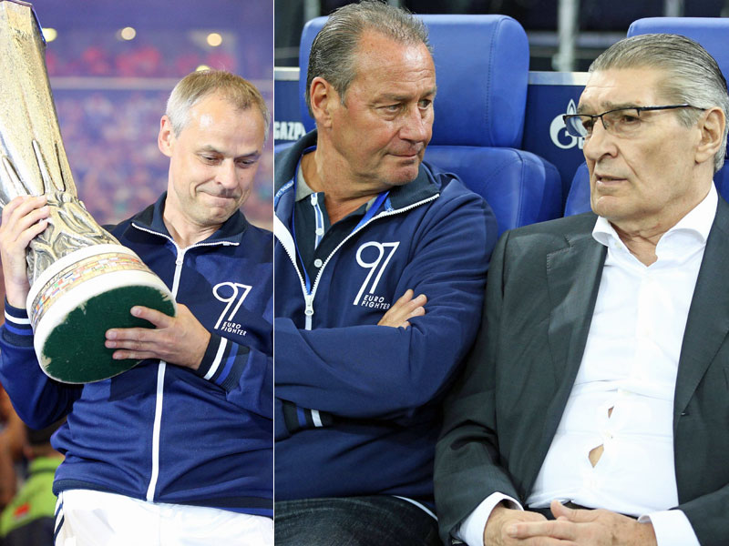 Olaf Thon mit dem Pott, Huub Stevens und Rudi Assauer