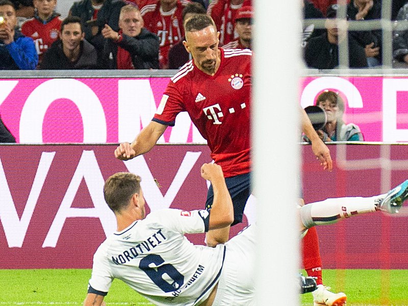 Diese Szene sorgte für Ärger: Havard Nordtveit im Zweikampf mit Franck Ribery.