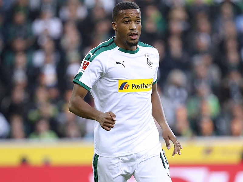 Alassane Plea wird Borussia Mönchengladbach in den kommenden Partien fehlen.