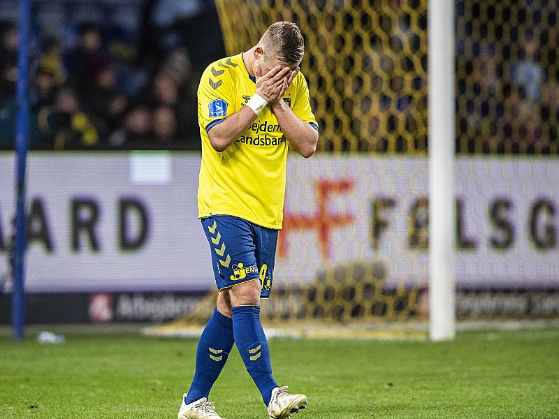 Bechs Traurige Ruckkehr Kicker Ffe = furnishing, fittings & equipment; kicker