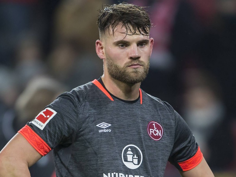 Angeschlagen: FCN-Allrounder Eduard Löwen.