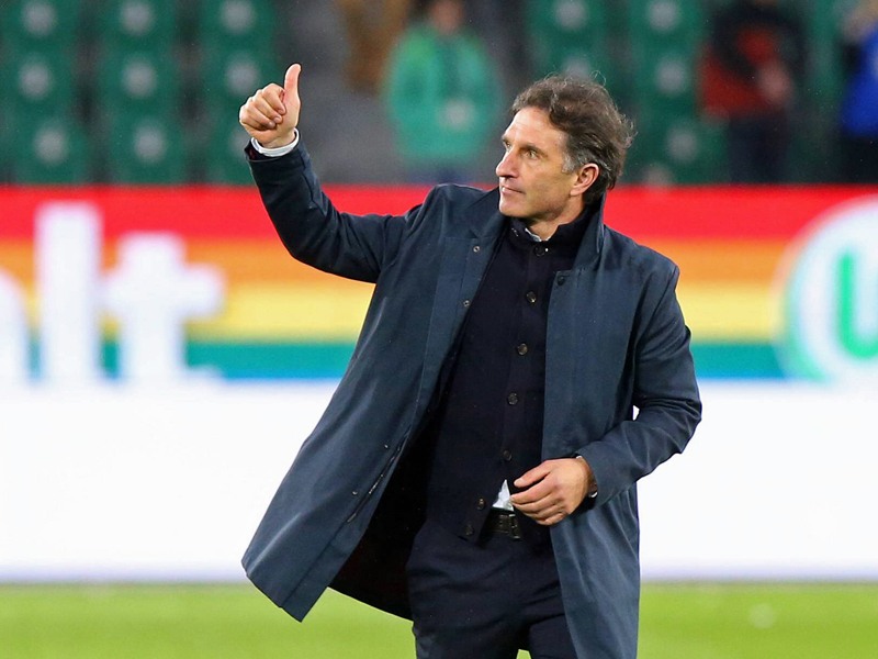 Wolfsburgs Trainer Bruno Labbadia
