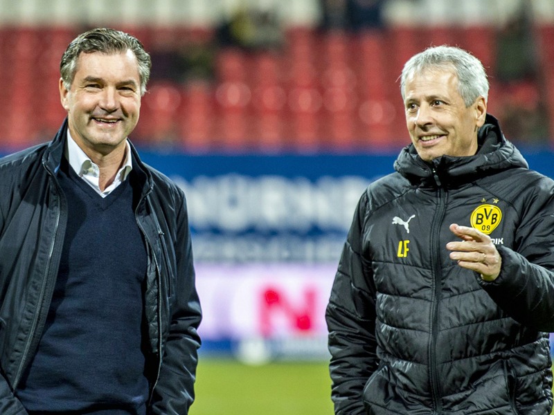 Bilden auch 2019/20 ein Team: Dortmunds Sportdirektor Michael Zorc (li.) und Cheftrainer Lucien Favre.