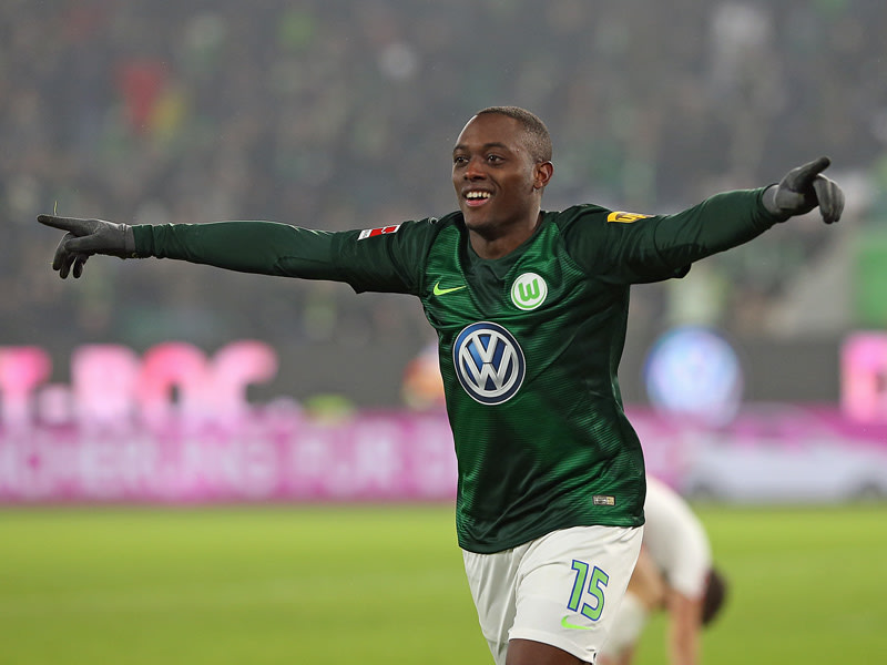 Erstes Bundesligator: Wolfsburg Jerome Roussillon dreht jubelnd ab.