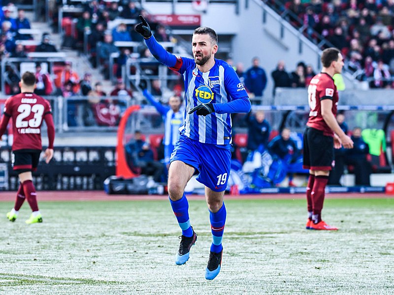 Effizient: Vedad Ibisevic bejubelt die frühe Führung der Berliner.