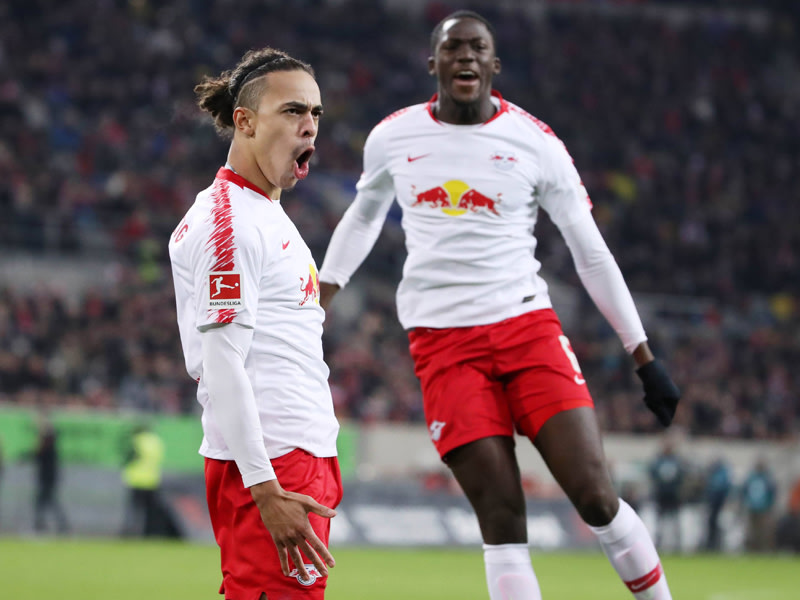 Torschützen unter sich: Yussuf Poulsen (li.) und Ibrahima Konaté brachten RB Leipzig früh in Führung.