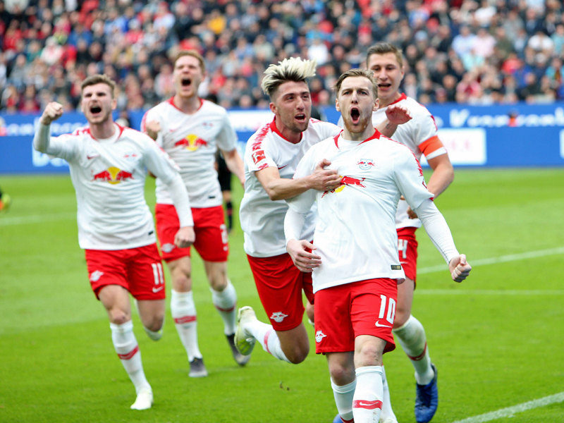 Da war es passiert: Mit einem Elfmeter stellte Leipzigs Emil Forsberg auf 3:2.