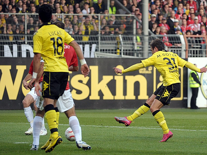 Götze trifft in der 26. Minute zum 1:0