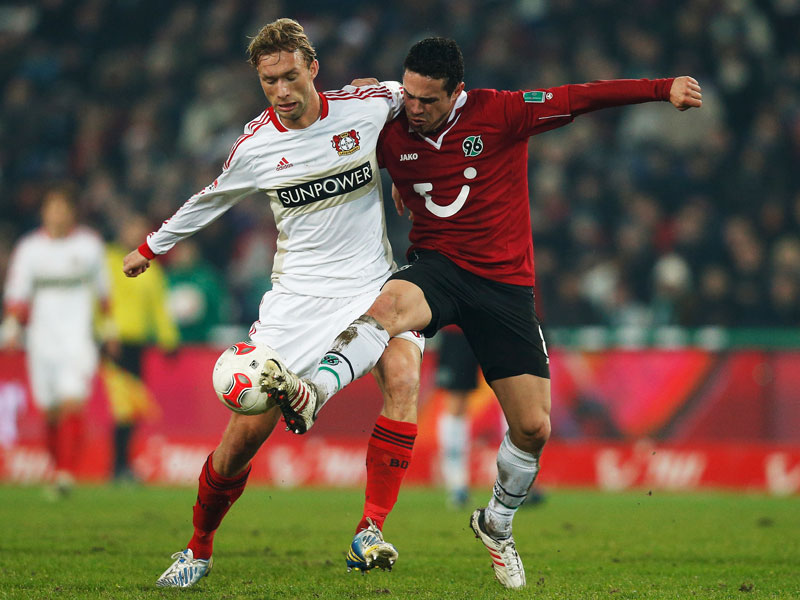 Rolfes (li.) vs. Schmiedebach