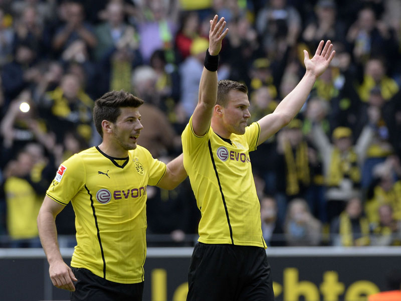 Jubelnde Dortmunder: Milos Jojic und Kevin Großkreutz (re.).