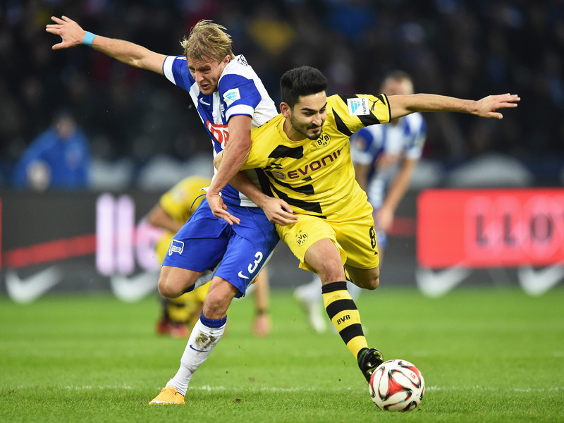 Heiße Duelle: Ilkay Gündogan (re.) und Per Ciljan Skjelbred im Zweikampf.