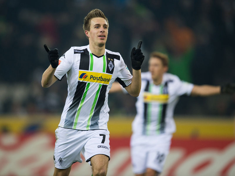 Patrick Herrmann bejubelt sein 1:0 gegen Freiburg