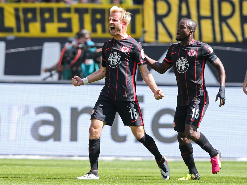 Schrei der Erleichterung: Frankfurts Stefan Aigner (l.) jubelt nach seinem Treffer zum 1:0.