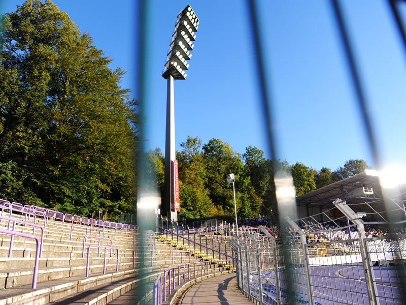 Im Erzgebirge soll am 14. März wieder gespielt werden: Das Spiel gegen 1860 München ist neu angesetzt. herrscht tiefer Winter. Das Spiel gegen 1860 München ist abgesagt.