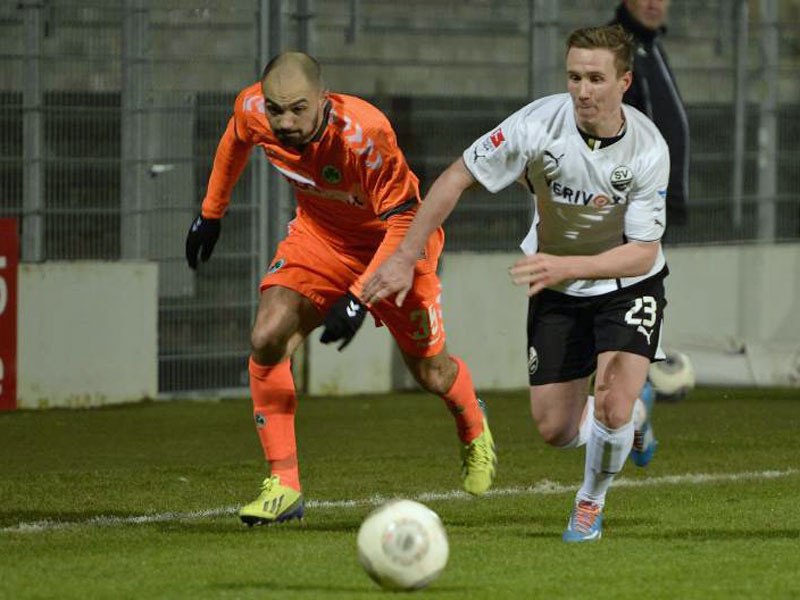 Kein Spiel mehr für Sandhausen: Markus Mendler (re.) hat sich schwer verletzt.