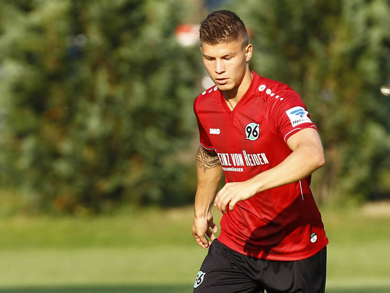 Wird bis zum Saisonende in Aue spielen: Rechtsverteidiger Vladimir Rankovic.