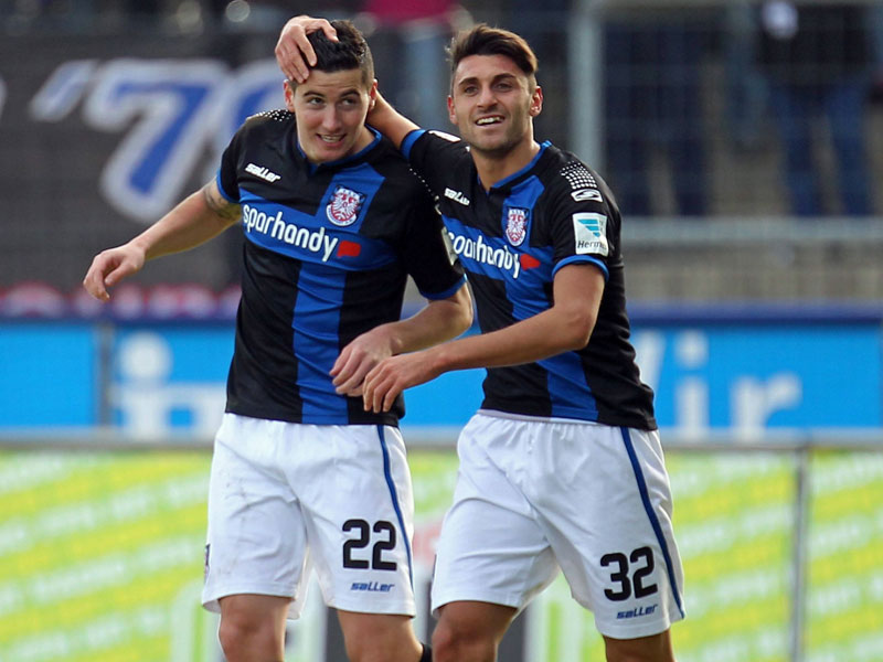 FSV-Torschützen unter sich: Odise Roshi (li.) und Vincenzo Grifo trafen beim Frankfurt 2:1 gegen Nürnberg.