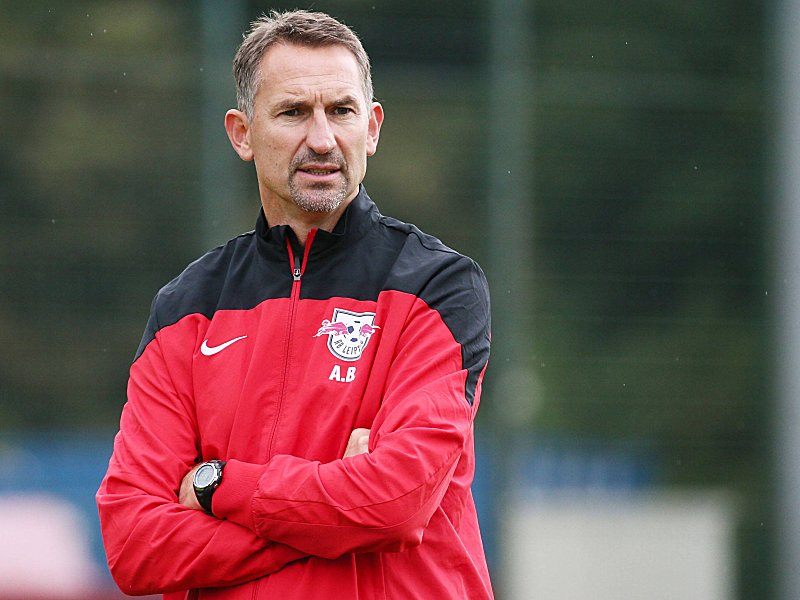 Debüt im Profigeschäft: Fußballlehrer Achim Beierlorzer.