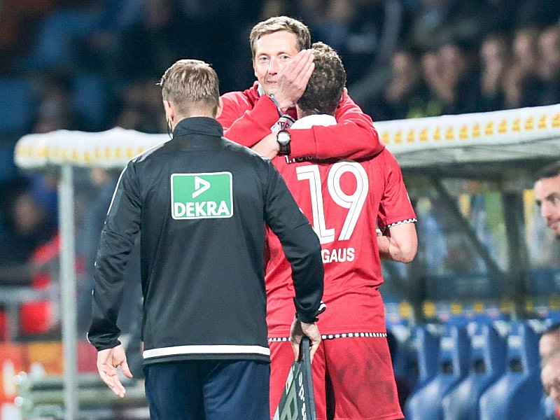 Doppeltes Glück: Coach Konrad Fünfstück und Comebacker Marcel Gaus.