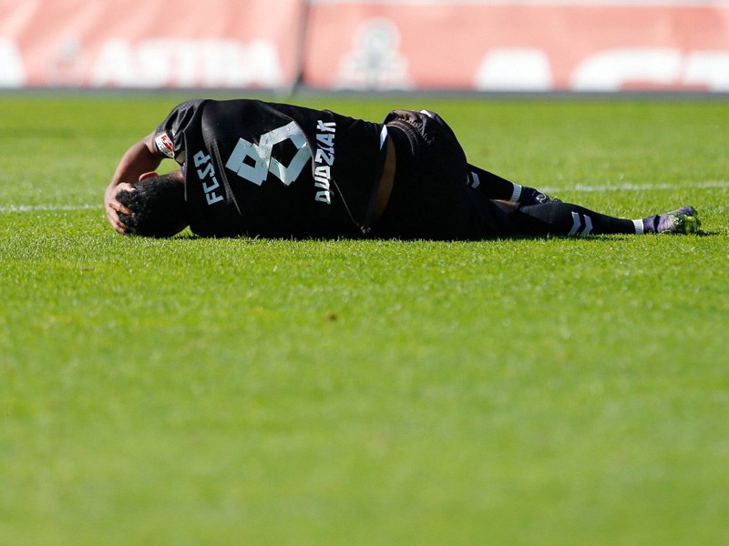 St.-Pauli-Youngster Jeremy Dudziak wird seinem Klub aufgrund einer Schulterluxation auf unbestimmte Zeit fehlen.