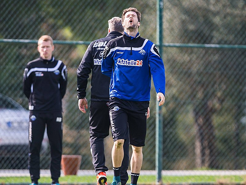 Auch das noch: Zur sportlichen Misere gesellen sich beim SC Paderborn auch noch unappetitliche Vorwürfe gegen Nick Proschwitz.