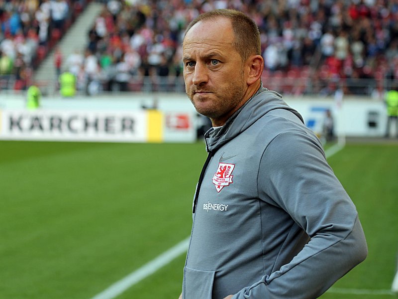 Überzeugt vom neuen System: Braunschweigs Trainer Torsten Lieberknecht.