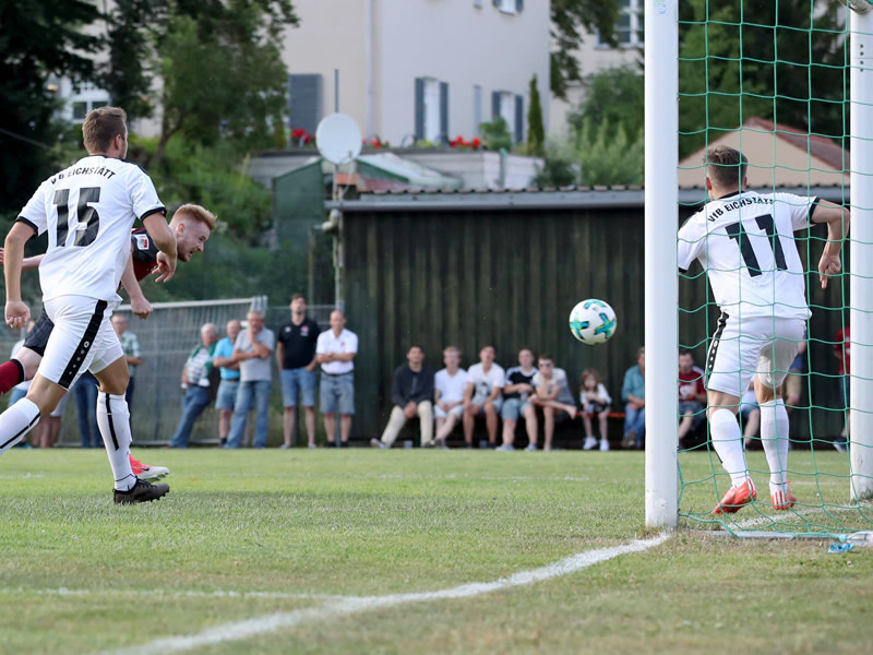 Sebastian Kerk trifft zum 2:1