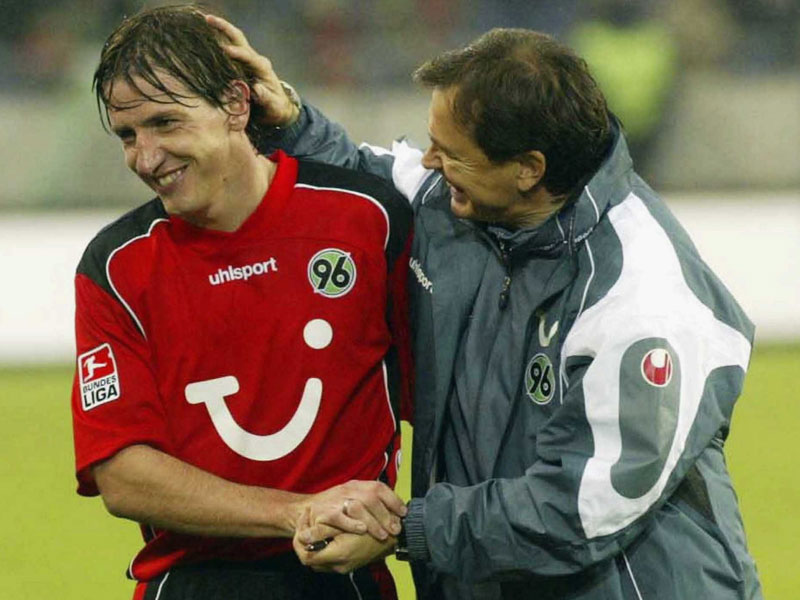 Alte Bekannte: Ewald Lienen trainierte Daniel Stendel in der Saison 2004/05 bei Hannover.