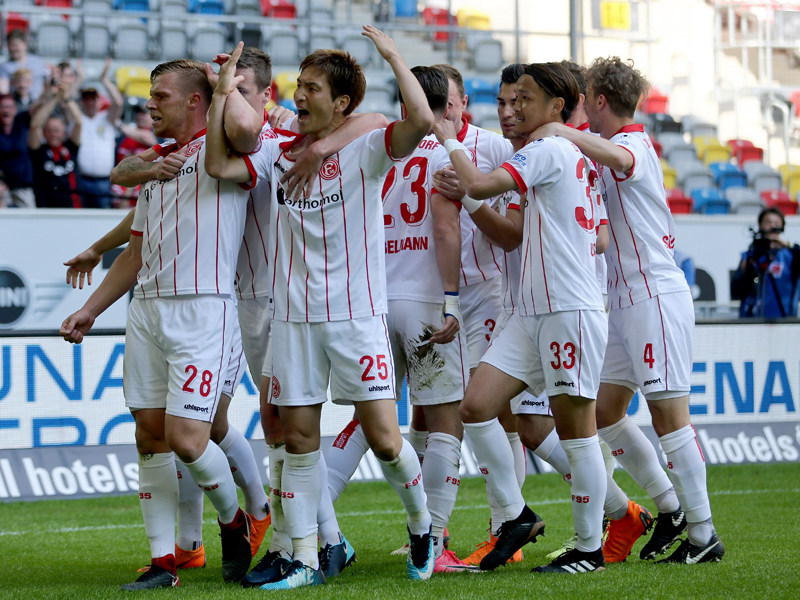 Früher Jubel: Rouwen Hennings (li.) besorgte das 1:0 gegen Ingolstadt.