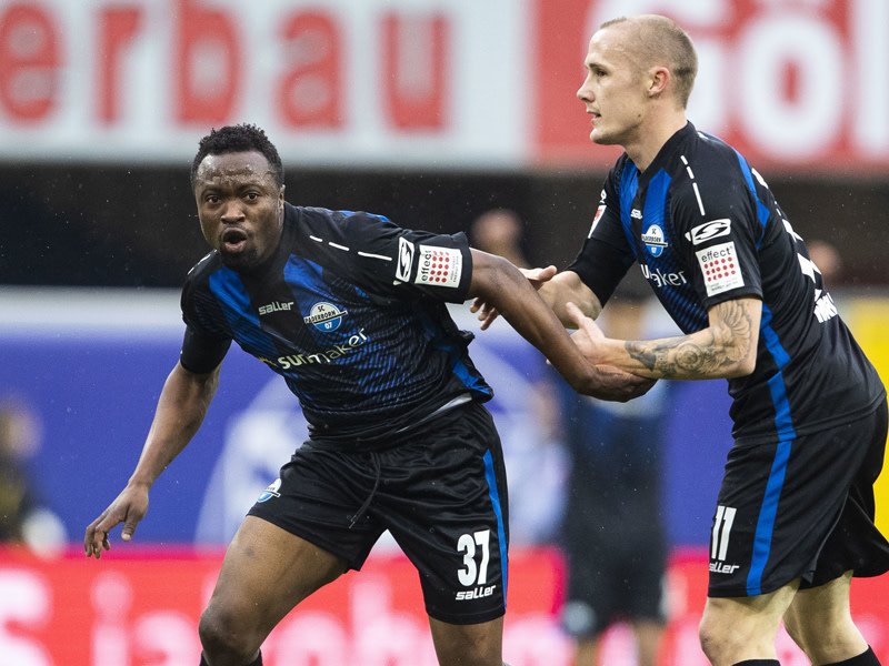 Nicht zu halten - schon gar nicht von Darmstadts Defensive: Bernard Tekpetey und Sven Michel.