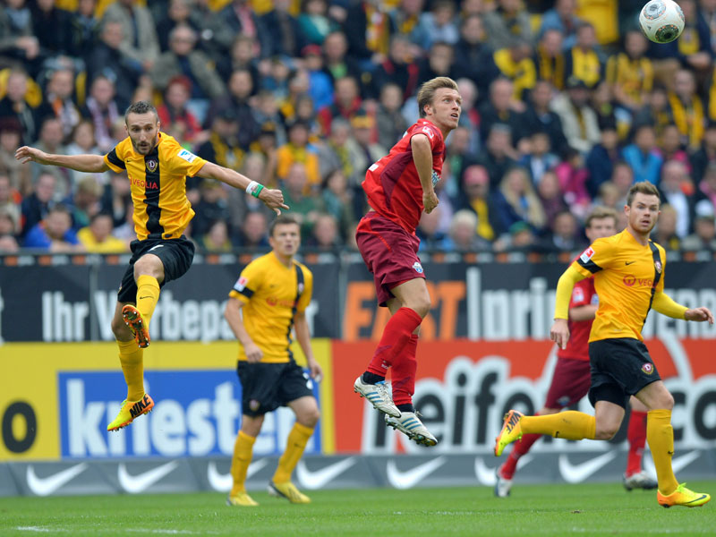 Ouali (l.) vs Krösche