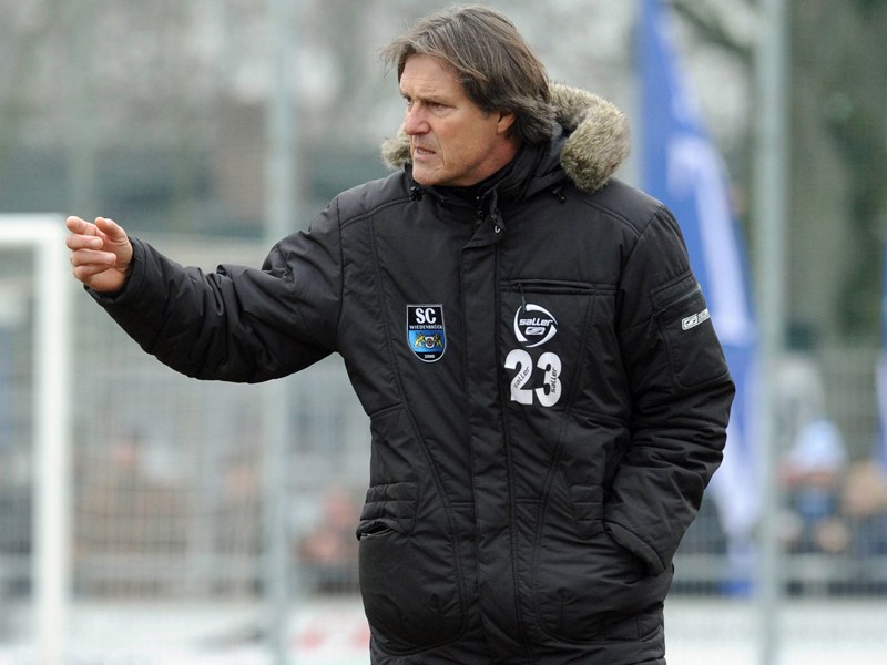 Theo Schneider