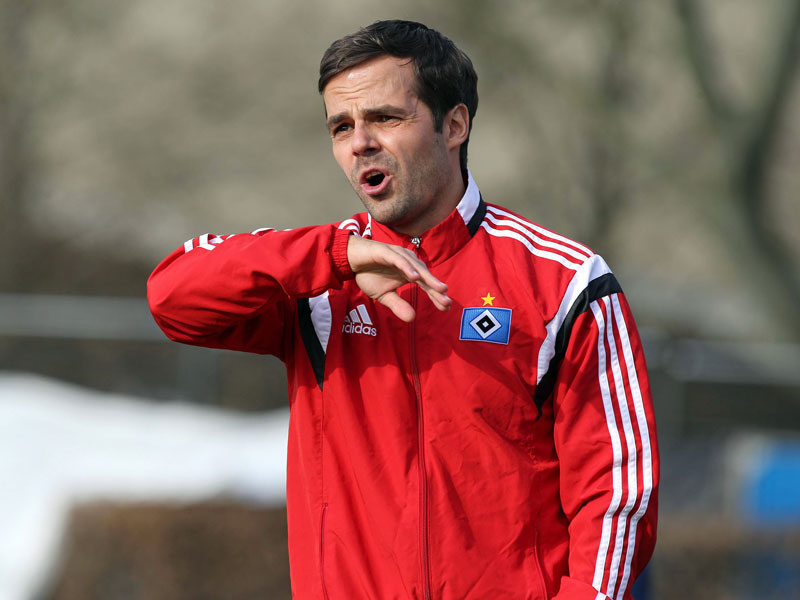 Weiß noch nicht, wie er die psychische Bremse seines Teams lösen will: HSV-Coach Daniel Petrowsky.