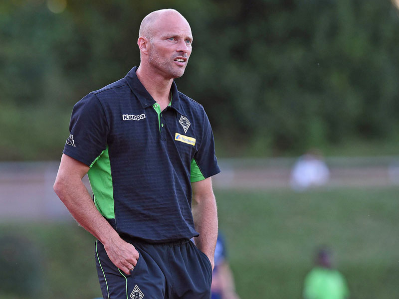 Gladbachs Trainer Arie van Lent.