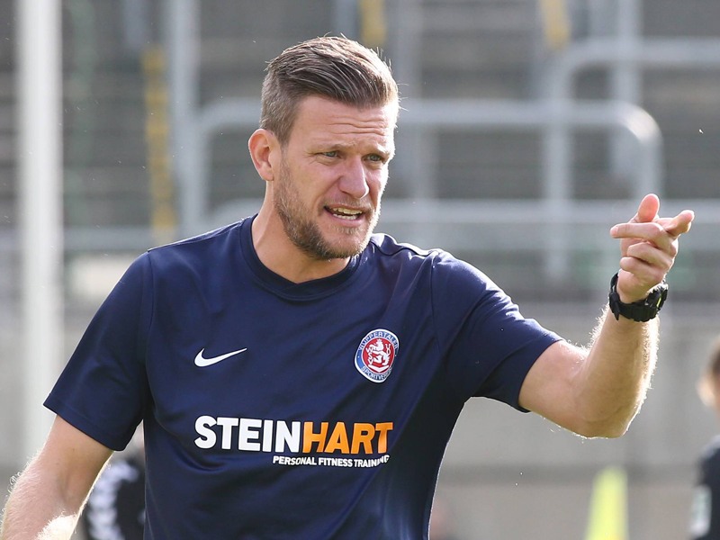 Erwartet am Samstag eine enge Partie: Wuppertals Trainer Stefan Vollmerhausen.