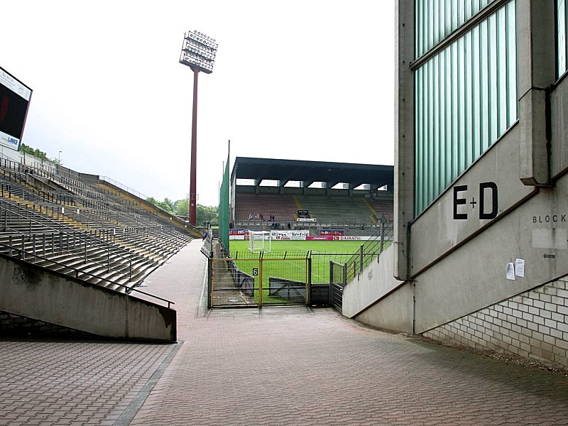 Regionalliga Kfc Uerdingen Die Grotenburg Brockelt Umzug Nach Duisburg Kicker