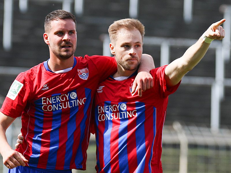 Garanten für den Aufstieg in die 3. Liga? KFC-Torjäger Lucas Musculus und Maxi Beister (re.).