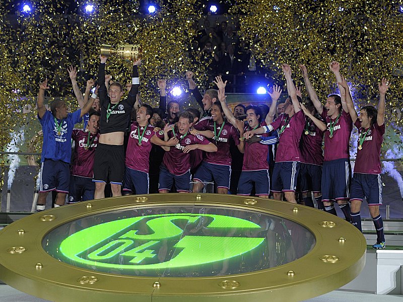 Schalke jubelt als Pokalsieger