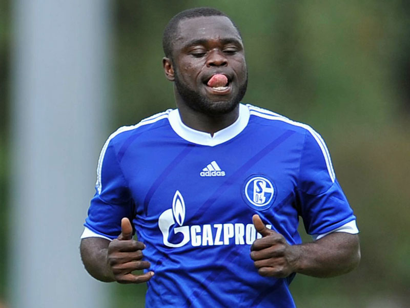 Im Mannschaftstraining: Gerald Asamoah trainierte am Montag mit dem Profiteam der Königsblauen.