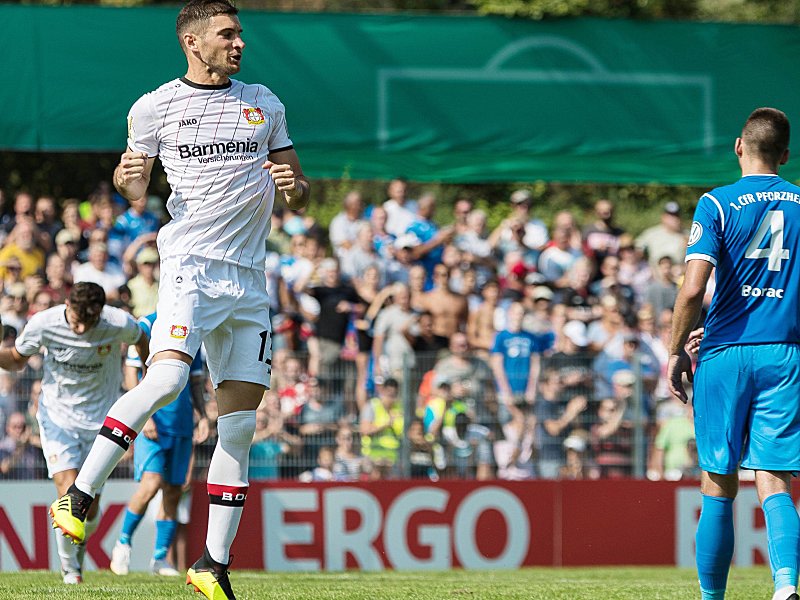 Feiert sein Elfmetertor in Pforzheim: Lucas Alario.