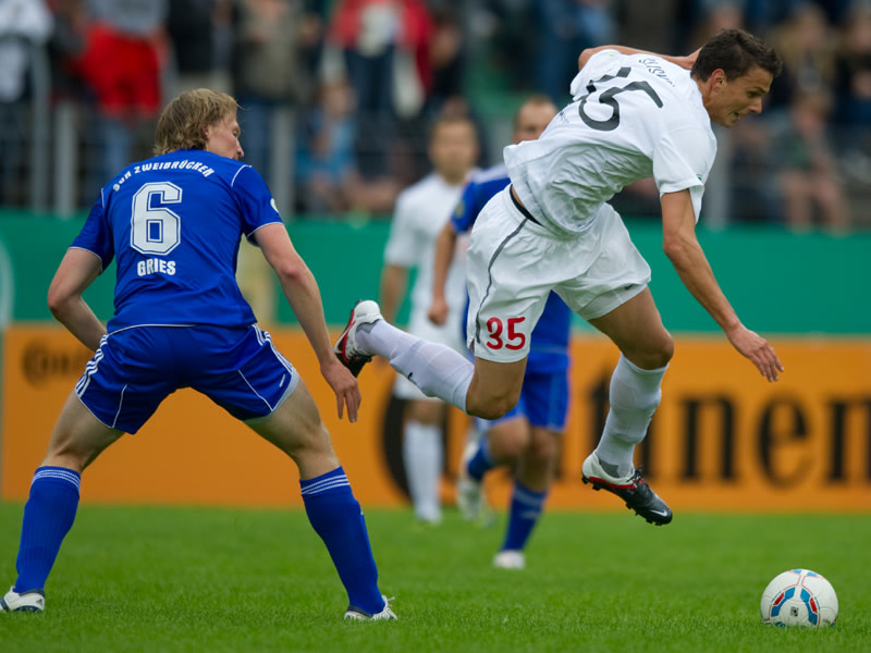 Martin Gries (li.) gegen Petar Sliskovic
