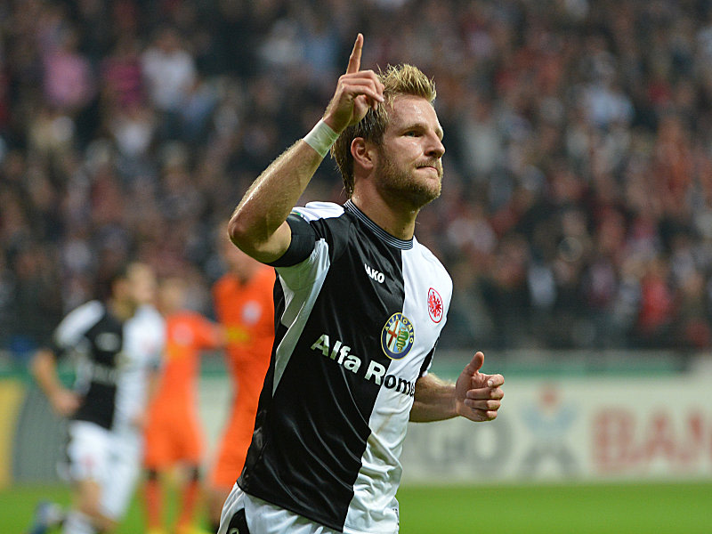 Genießt das 2:0: Torschütze Aigner.