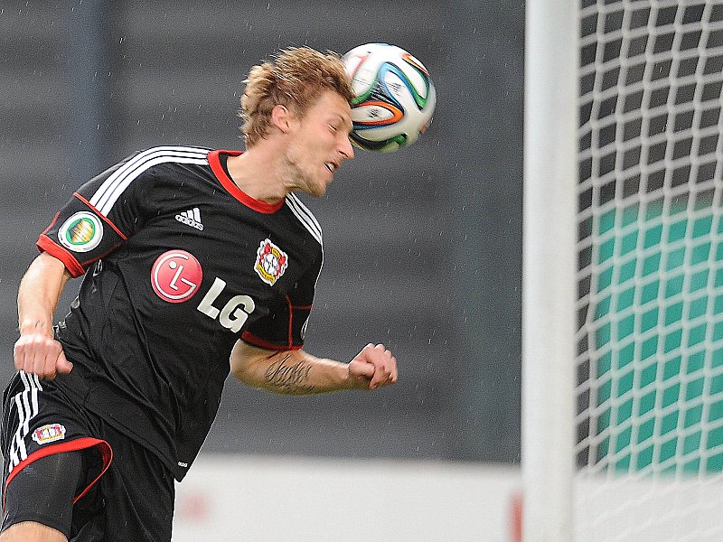 Der erste Streich: Stefan Kießling.