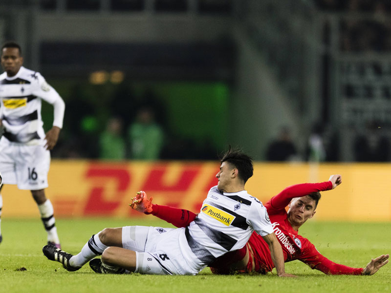 Mahmoud Dahoud (li.) und Guillermo Varela