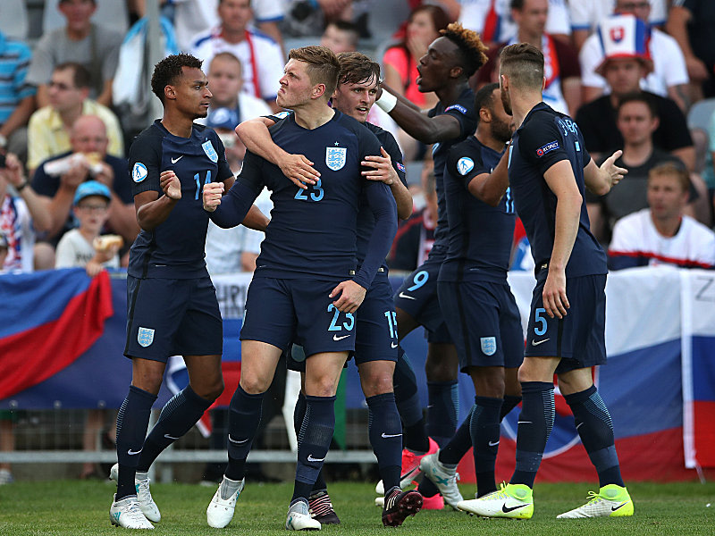 Aus 0:1 mach 2:1: Die englische U 21 hat gegen die Slowakei den Spieß umgedreht.