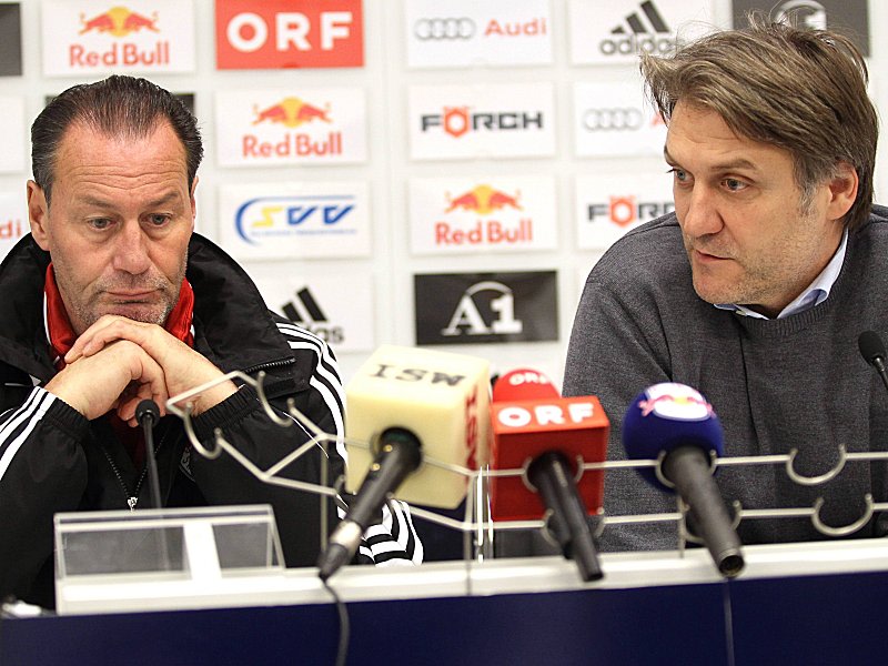 Huub Stevens und Dietmar Beiersdorfer (RB Salzburg)